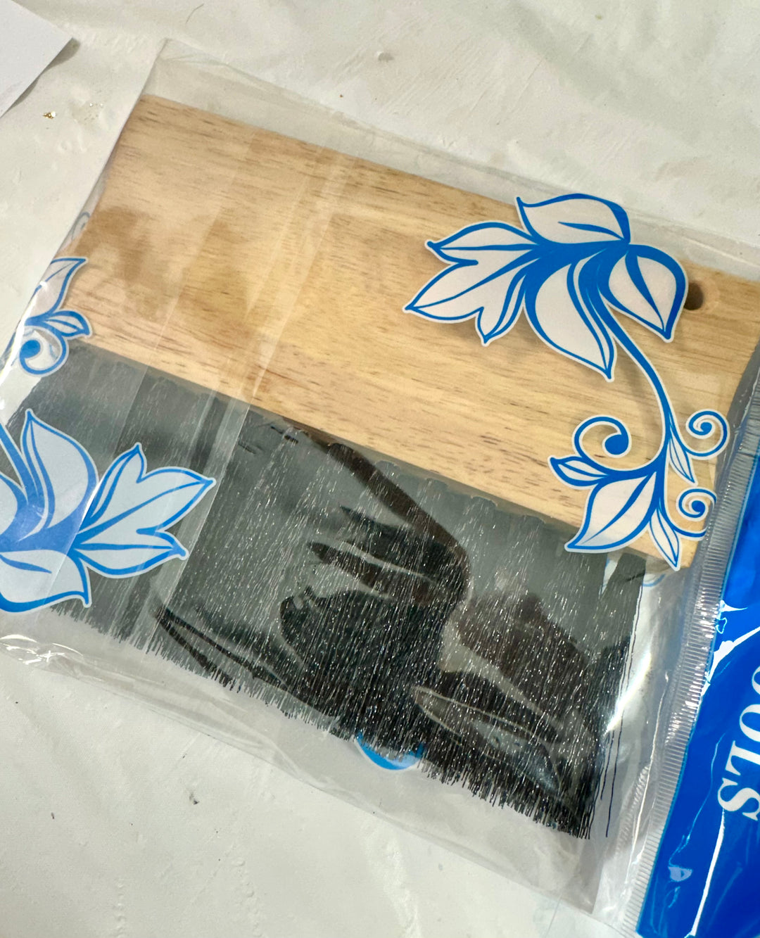 Stria Brush