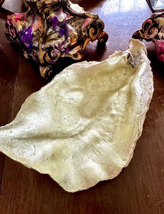 Giant Gilded Oyster Shell - Pale Gold