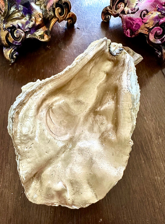 Giant Glided Oyster Shell - 22k Moon Gold