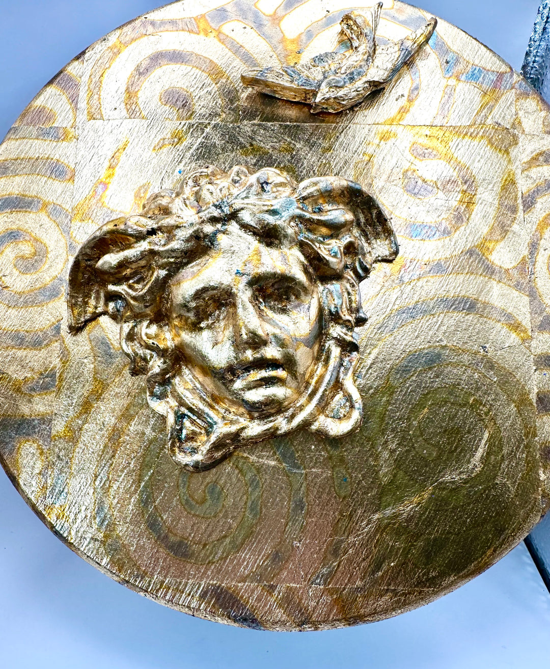 Round Medusa Box